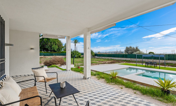 Herverkoop - 3. Halfvrijstaand huis - Elche - Costa Blanca Zuid