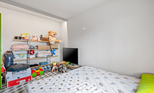 Herverkoop - 3. Halfvrijstaand huis - Elche - Costa Blanca Zuid