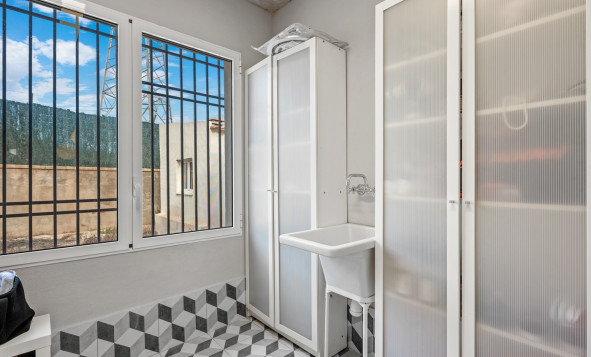 Herverkoop - 3. Halfvrijstaand huis - Elche - Costa Blanca Zuid