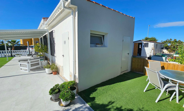 Herverkoop - 3. Halfvrijstaand huis - La Marina - Costa Blanca Zuid