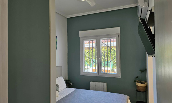 Herverkoop - 3. Halfvrijstaand huis - La Marina - Costa Blanca Zuid