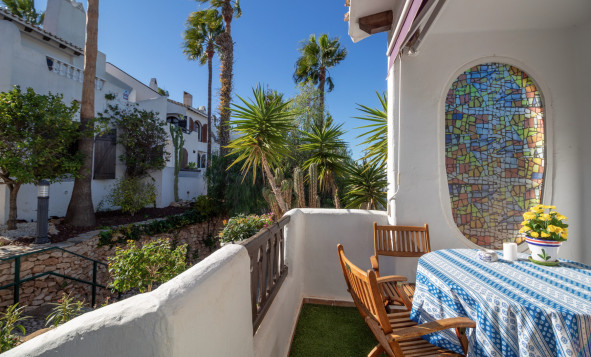 Herverkoop - 4. Halfvrijstaande villa - Villamartin - Costa Blanca Zuid