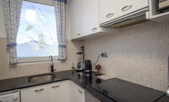 Herverkoop - 4. Halfvrijstaande villa - Villamartin - Costa Blanca Zuid