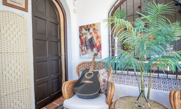 Herverkoop - 4. Halfvrijstaande villa - Villamartin - Costa Blanca Zuid