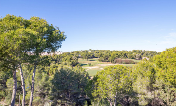 Herverkoop - 4. Halfvrijstaande villa - Villamartin - Costa Blanca Zuid