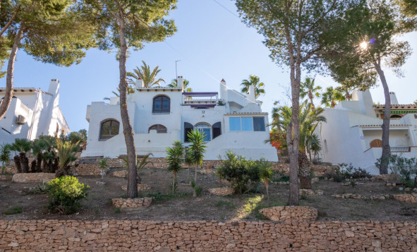 Herverkoop - 4. Halfvrijstaande villa - Villamartin - Costa Blanca Zuid
