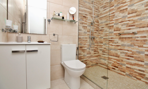 Herverkoop - 1. Appartement / flat - Villamartin - Costa Blanca Zuid