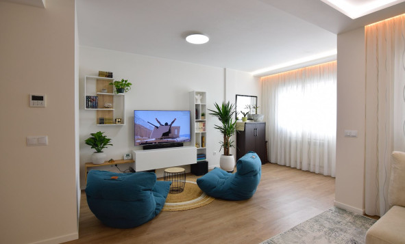 Herverkoop - 2. Town house / tussenwoning - La Florida - Costa Blanca Zuid