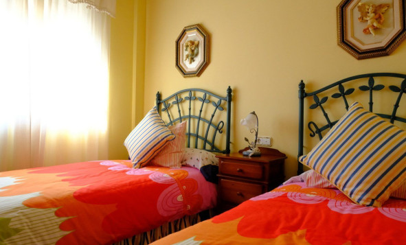 Resale - 3. Semi-detached house - Orihuela - Correntías Medias