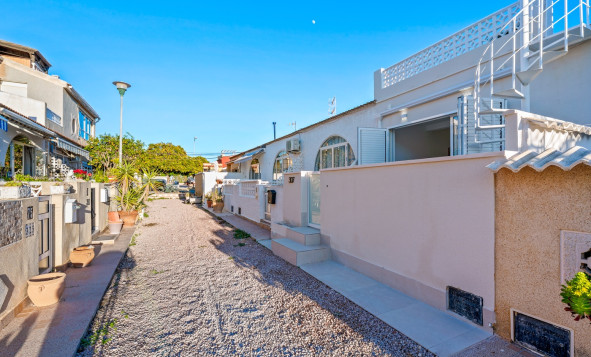 Resale - 2. Town house - Torrevieja - Costa Blanca South
