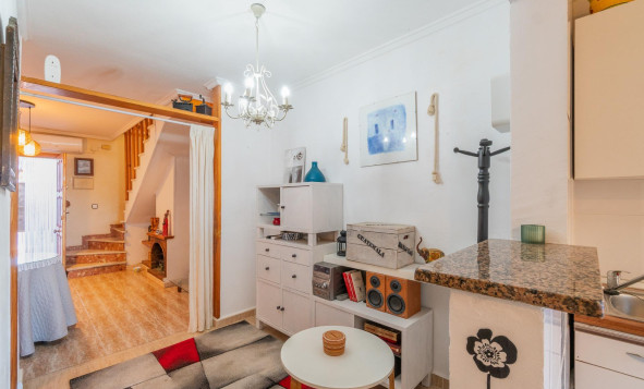 Resale - 3. Semi-detached house - Torrevieja - Costa Blanca South