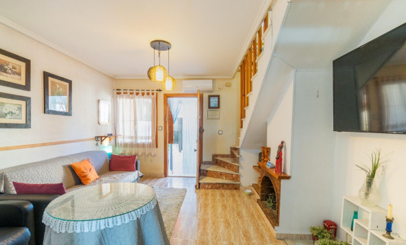 Resale - 3. Semi-detached house - Torrevieja - Costa Blanca South