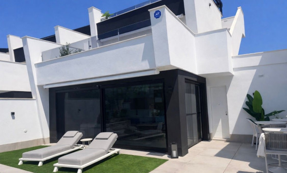 Herverkoop - 4. Halfvrijstaande villa - Santiago de Ribera - Costa Calida