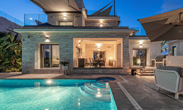 Resale - 3. Semi-detached house - La Zenia - Costa Blanca South