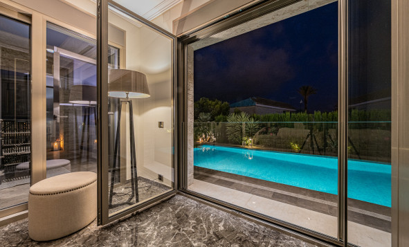 Resale - 3. Semi-detached house - La Zenia - Costa Blanca South