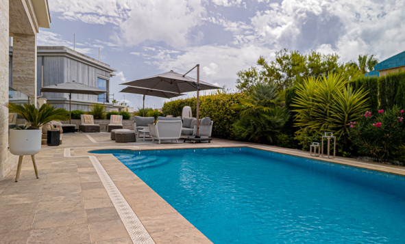 Resale - 3. Semi-detached house - La Zenia - Costa Blanca South