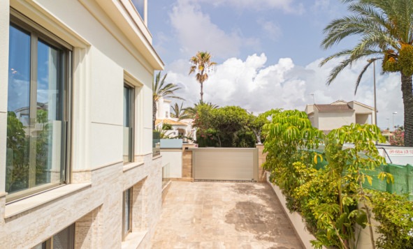 Resale - 3. Semi-detached house - La Zenia - Costa Blanca South