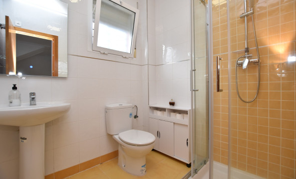 Herverkoop - 4. Halfvrijstaande villa - Algorfa - Costa Blanca Zuid