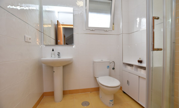 Herverkoop - 4. Halfvrijstaande villa - Algorfa - Costa Blanca Zuid