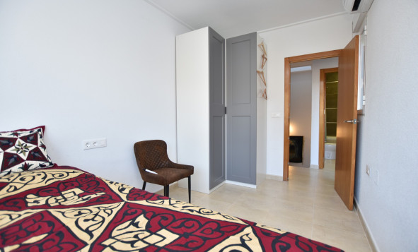 Herverkoop - 4. Halfvrijstaande villa - Algorfa - Costa Blanca Zuid