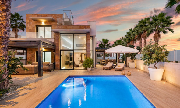 Herverkoop - 3. Halfvrijstaand huis - Cabo Roig - Costa Blanca Zuid