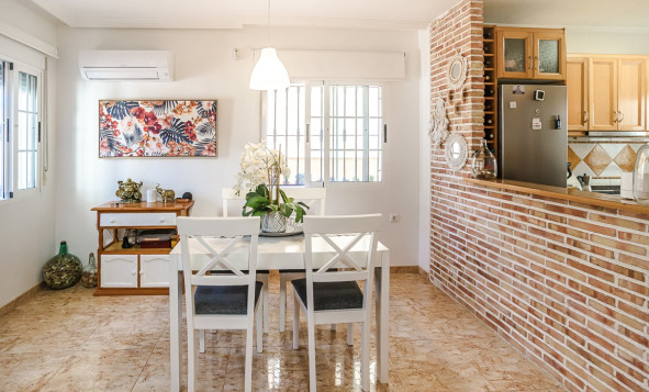 Herverkoop - 3. Halfvrijstaand huis - Guardamar del Segura - Costa Blanca Zuid