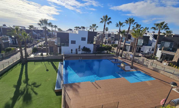 Herverkoop - 3. Halfvrijstaand huis - Cabo Roig - Costa Blanca Zuid