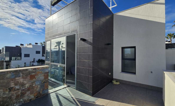 Herverkoop - 3. Halfvrijstaand huis - Cabo Roig - Costa Blanca Zuid