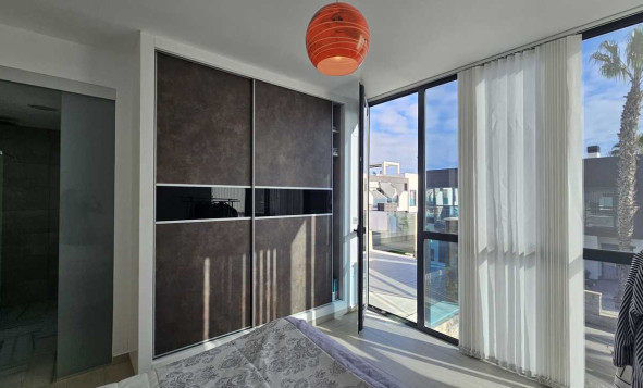 Herverkoop - 3. Halfvrijstaand huis - Cabo Roig - Costa Blanca Zuid