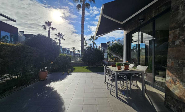 Herverkoop - 3. Halfvrijstaand huis - Cabo Roig - Costa Blanca Zuid