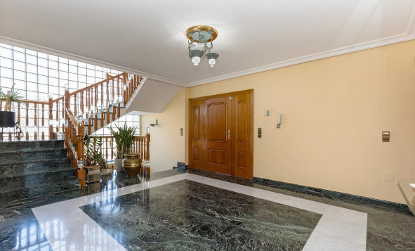 Herverkoop - 3. Halfvrijstaand huis - Torrevieja - Costa Blanca Zuid