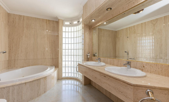 Herverkoop - 3. Halfvrijstaand huis - Torrevieja - Costa Blanca Zuid