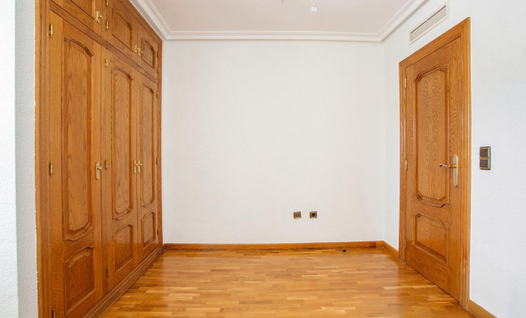 Herverkoop - 3. Halfvrijstaand huis - Torrevieja - Costa Blanca Zuid