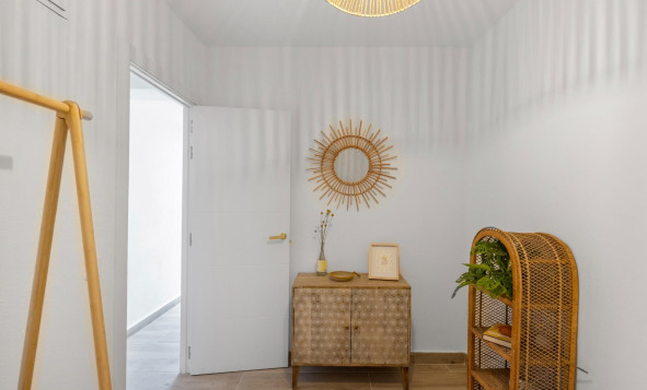 Resale - 1. Apartment / flat - Torrevieja - Costa Blanca South