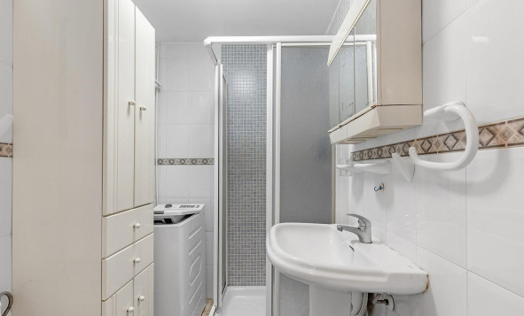 Resale - 1. Apartment / flat - Torrevieja - Costa Blanca South