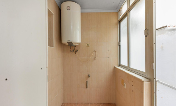 Resale - 1. Apartment / flat - Torrevieja - Costa Blanca South