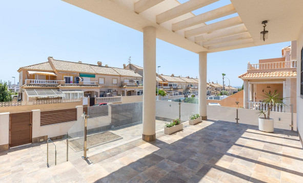 Herverkoop - 3. Halfvrijstaand huis - Torrevieja - Costa Blanca Zuid