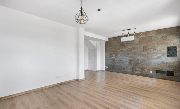 Herverkoop - 3. Halfvrijstaand huis - Torrevieja - Costa Blanca Zuid