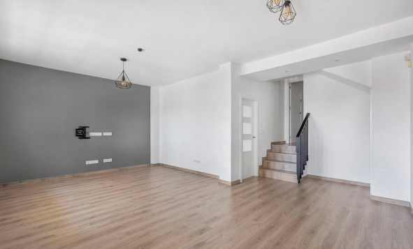 Herverkoop - 3. Halfvrijstaand huis - Torrevieja - Costa Blanca Zuid