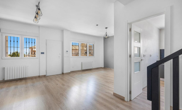 Herverkoop - 3. Halfvrijstaand huis - Torrevieja - Costa Blanca Zuid