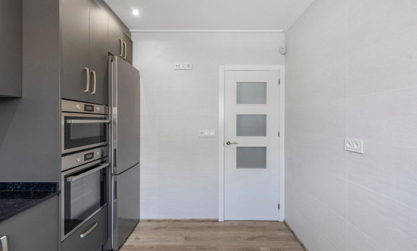 Herverkoop - 3. Halfvrijstaand huis - Torrevieja - Costa Blanca Zuid