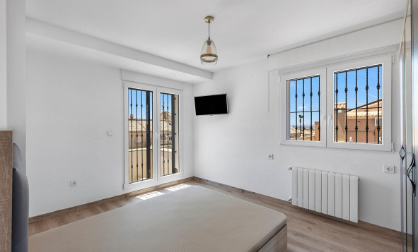 Herverkoop - 3. Halfvrijstaand huis - Torrevieja - Costa Blanca Zuid