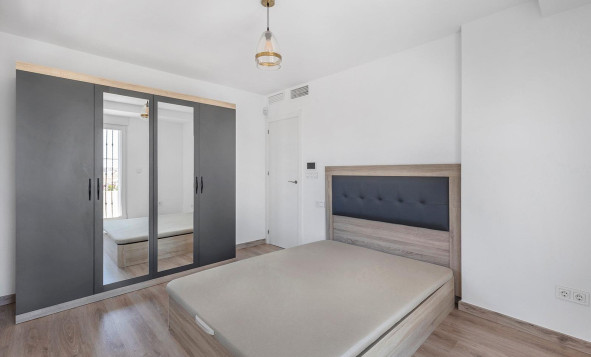 Herverkoop - 3. Halfvrijstaand huis - Torrevieja - Costa Blanca Zuid