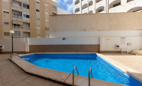 Herverkoop - 1. Appartement / flat - Torrevieja - Costa Blanca Zuid