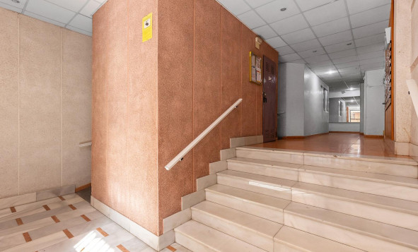 Resale - 1. Apartment / flat - Torrevieja - Costa Blanca South