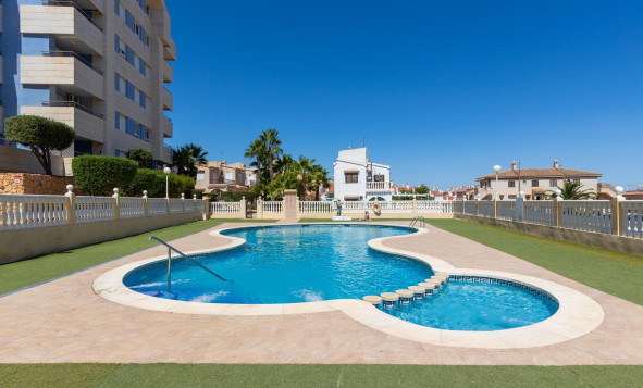 Herverkoop - 3. Halfvrijstaand huis - Torrevieja - Costa Blanca Zuid