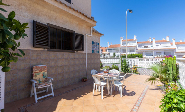 Herverkoop - 3. Halfvrijstaand huis - Torrevieja - Costa Blanca Zuid