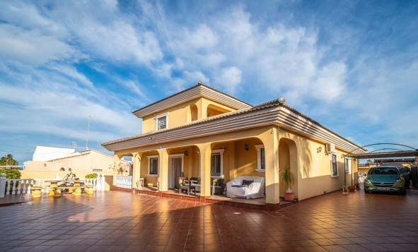 Herverkoop - 3. Halfvrijstaand huis - Torrevieja - Costa Blanca Zuid