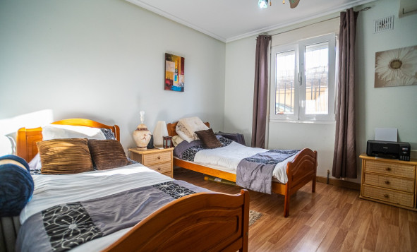 Herverkoop - 3. Halfvrijstaand huis - Torrevieja - Costa Blanca Zuid