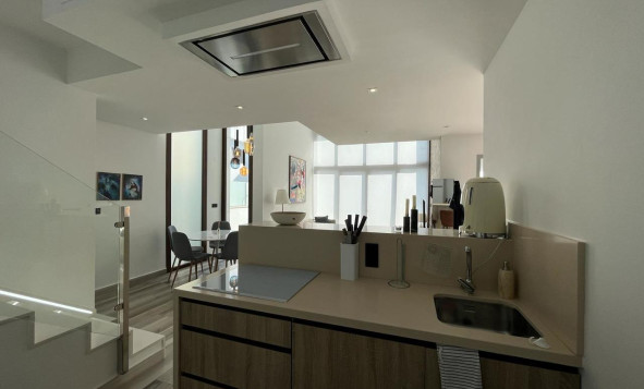 Herverkoop - 3. Halfvrijstaand huis - Los Balcones - Costa Blanca Zuid